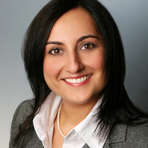 Dentalhygienkerin Gülistan Tapti. Expertenteam INformation Mundgesundheit