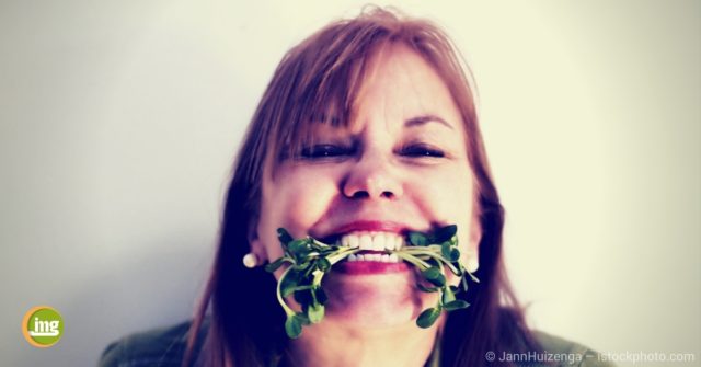 Information Mundgesundheit zu Hausmitteln bei Zahnschmerzen - was hilft wie?