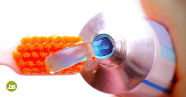Fluoride in der Zahnpasta sind ein wirkungsvoller Schutz gegen Karies. Information Mundgesundheit erklärt, was Patienten, Eltern und Kinder über Fluoride wissen sollten.